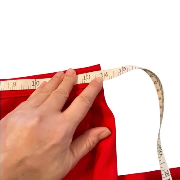 Red high waisted mini shorts , dress shorts - Picture 4 of 7